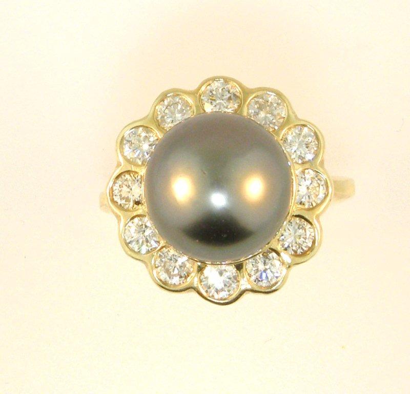 TAHITIAN PEARL AND DIAMOND RING